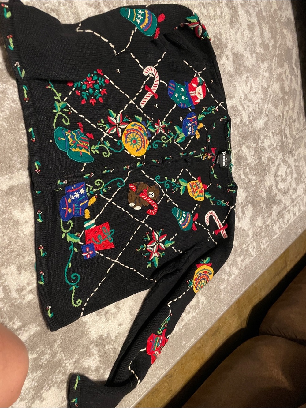 Women’s Holiday Embroidered Cardigan